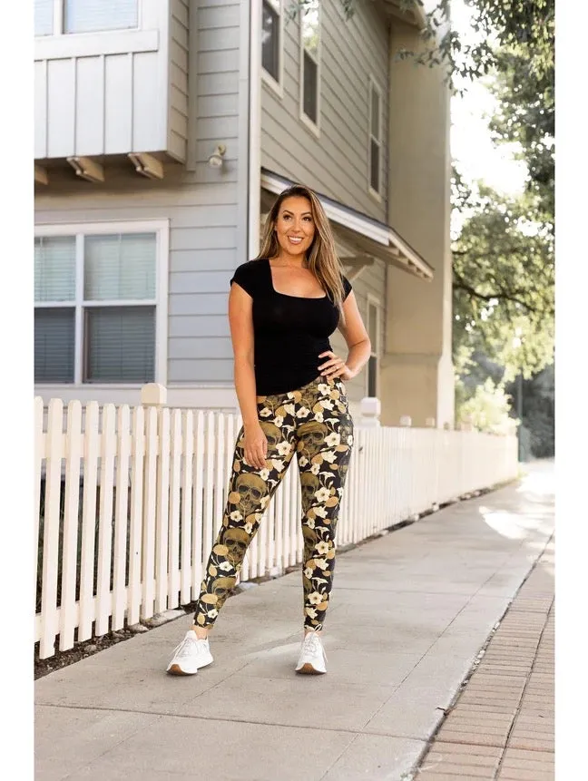 Golden Skulls Floral Luxe Leggings