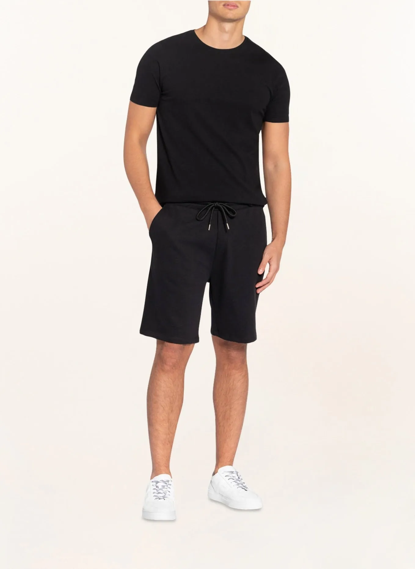 Juvia sports shorts, black