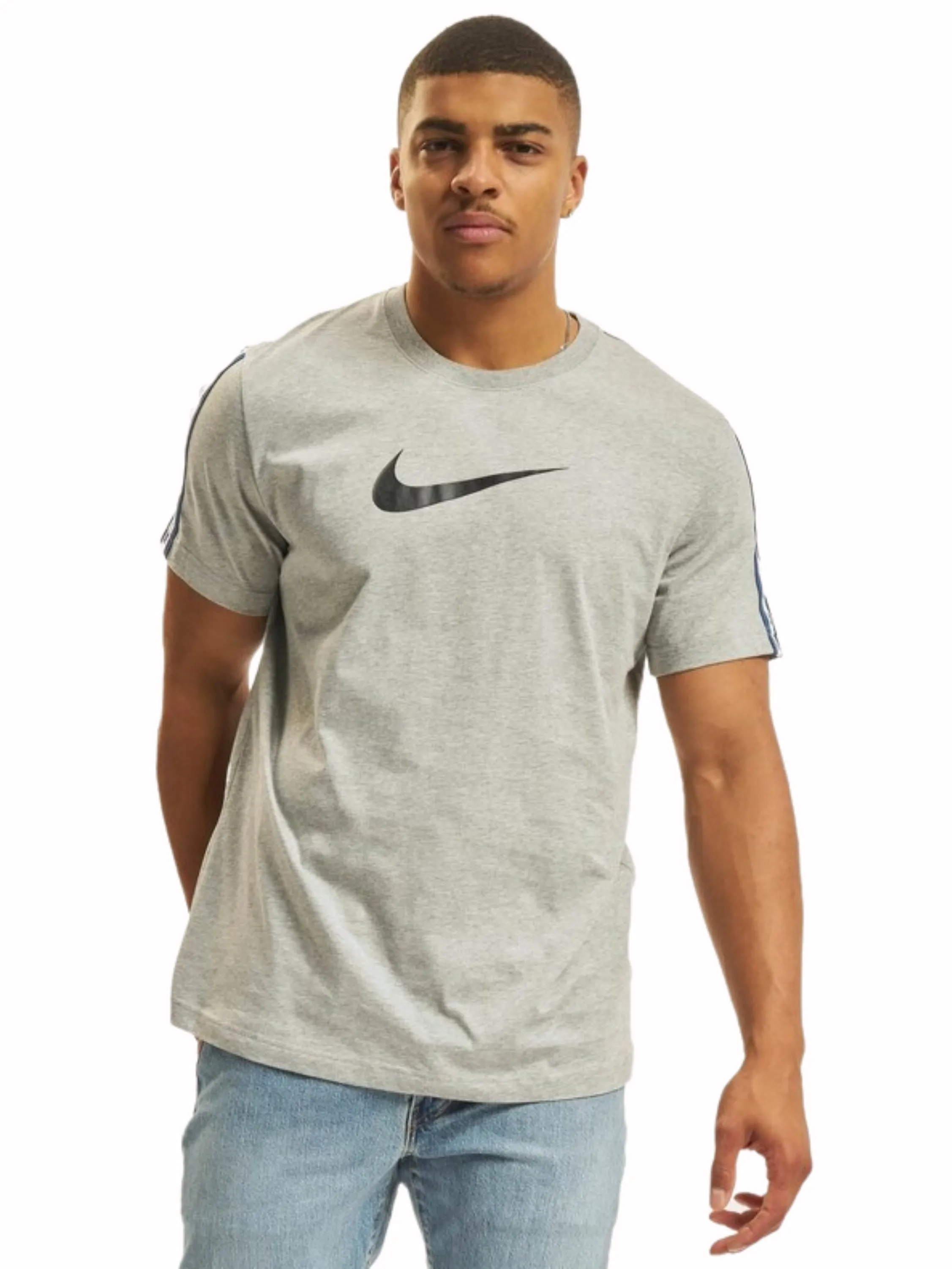 Nike | Mens Repeat T-Shirt