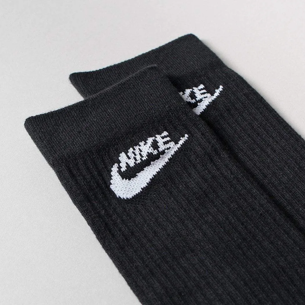 Nike Sportswear 3 Pack Everyday Essential Crew Socks