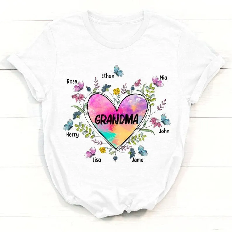 Shirt for Grandma Nana, Grandma Heart With Grandkids Flower Art T-Shirt, Personalized Mothers Day Shirt for Nan with Custom grandkids